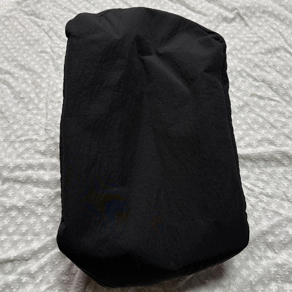 Lululemon On My Level Bag - Picture 9 of 14